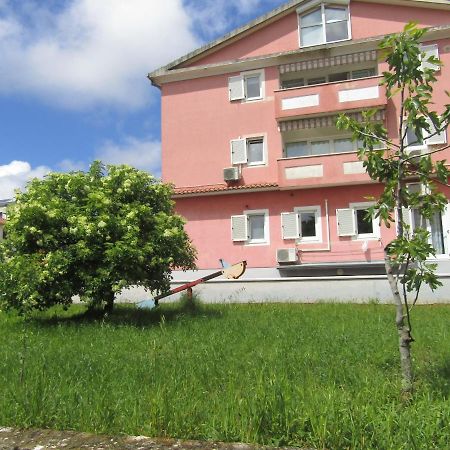 Green garden apartments Rovinj Buitenkant foto