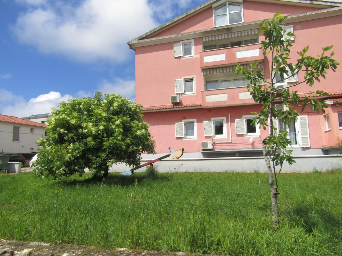 Green garden apartments Rovinj Buitenkant foto